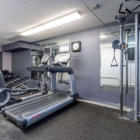Ramada By Wyndham Northern Grand Hotel & Conference Centre Fort St. John Eksteriør billede