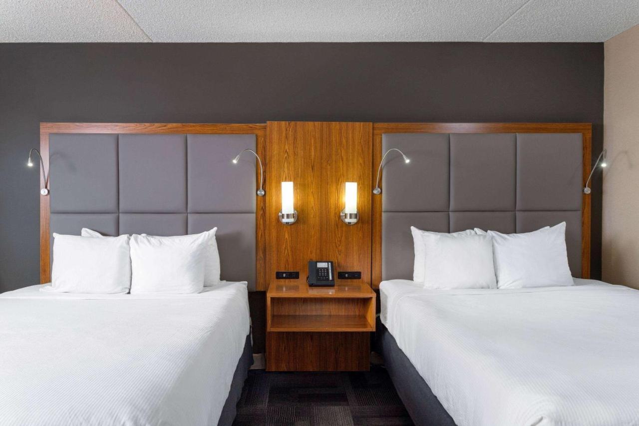 Ramada By Wyndham Northern Grand Hotel & Conference Centre Fort St. John Eksteriør billede