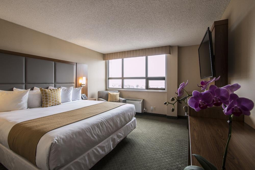 Ramada By Wyndham Northern Grand Hotel & Conference Centre Fort St. John Eksteriør billede