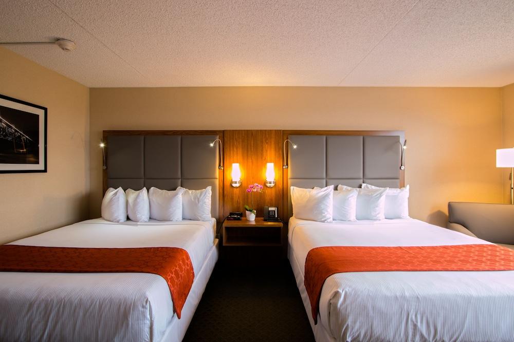 Ramada By Wyndham Northern Grand Hotel & Conference Centre Fort St. John Eksteriør billede